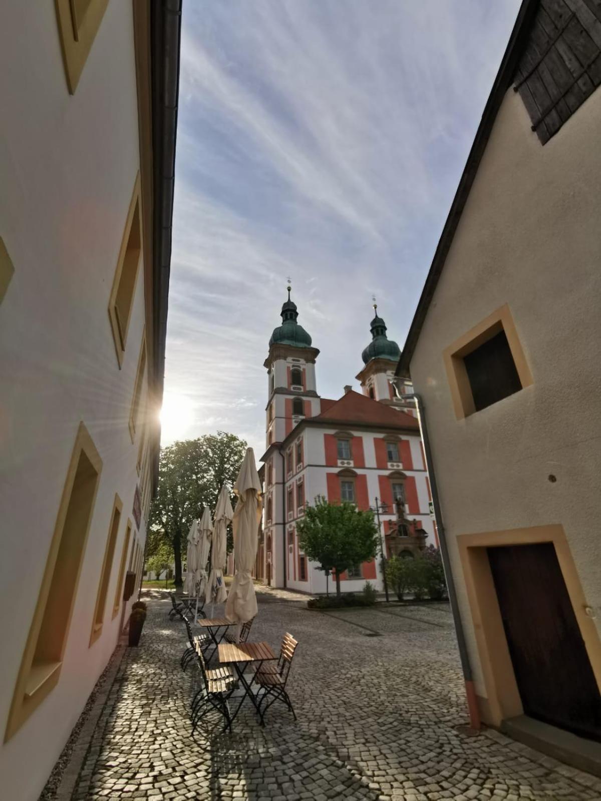 Hotel Kloster-Gasthof Speinshart เอเชนบาคอินแดร์โอเบอร์พฟัลซ์ ภายนอก รูปภาพ